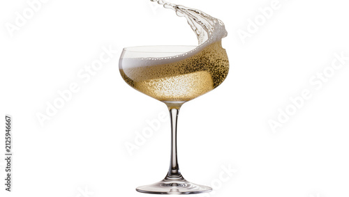 Fotografía Golden champagne splashing from a coupe glass, isolated on transparent backgroun