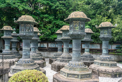 Quadro su tela Far east stone lanterns, Japanese lanterns