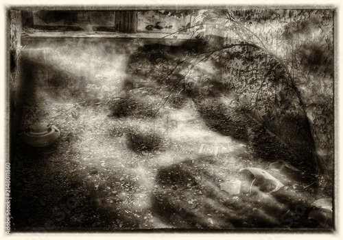 Quadro su tela Forgotten souls linger beneath abandoned silence beyond fractured memories forever unseen