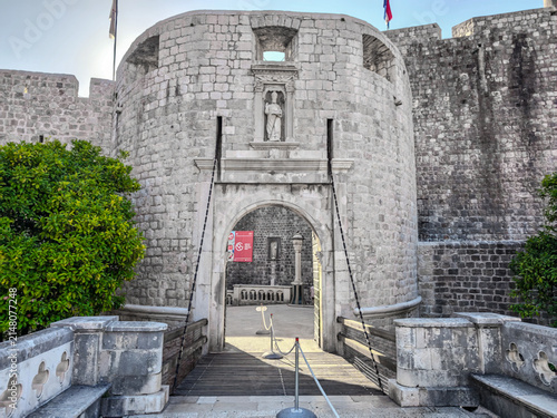Historic Pile Gate Entrance to Dubrovnik Old Town Featuring Ancient Stone Fortifications and Architecture