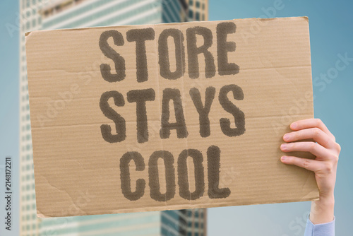 Foto "Store Stays Cool" Businesses need to maintain safe temperatures indoors