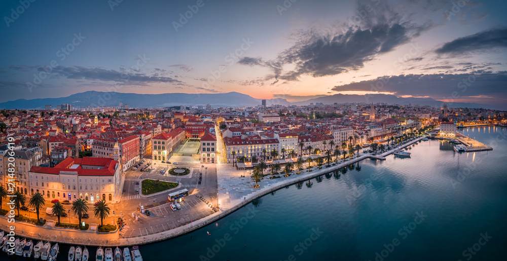 Fototapeta premium Split, Croatia at Dawn