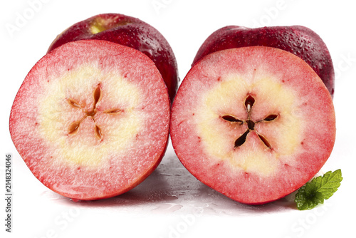 Red Flesh Fuji Apples from Xinjiang Cut in Half Showing Star Core Pattern