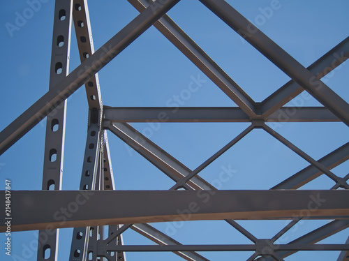 Obraz na plátne Girders against the sky