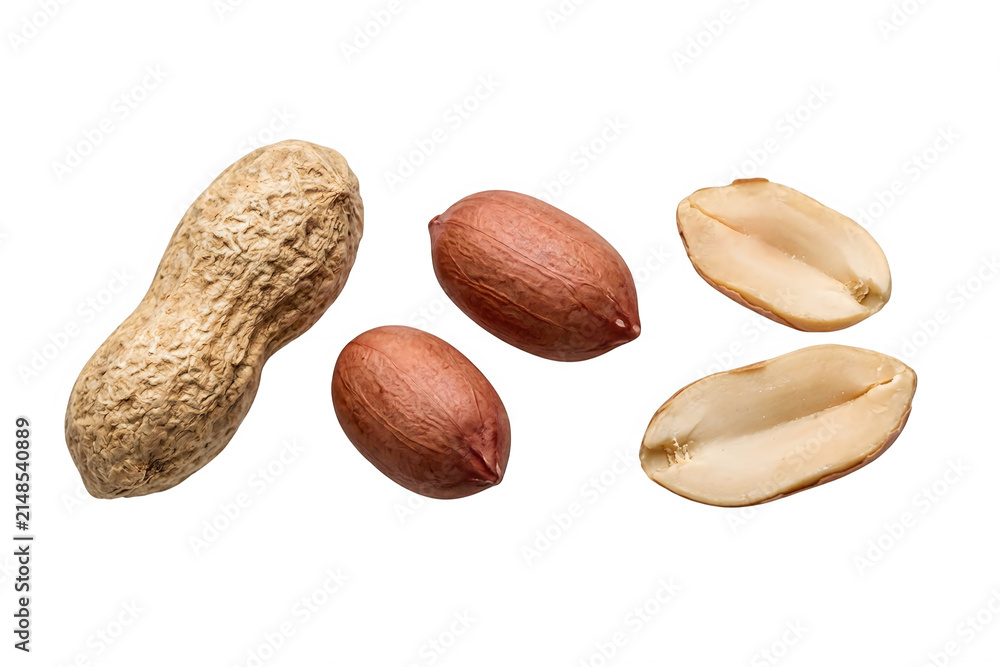 Obraz premium Group of whole raw peanuts and peeled kernels isolated on a clean background for healthy food and cooking concepts