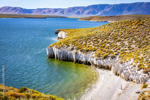 Quadro su tela Panoramic aerial view of Crowley Lake Stone Columns