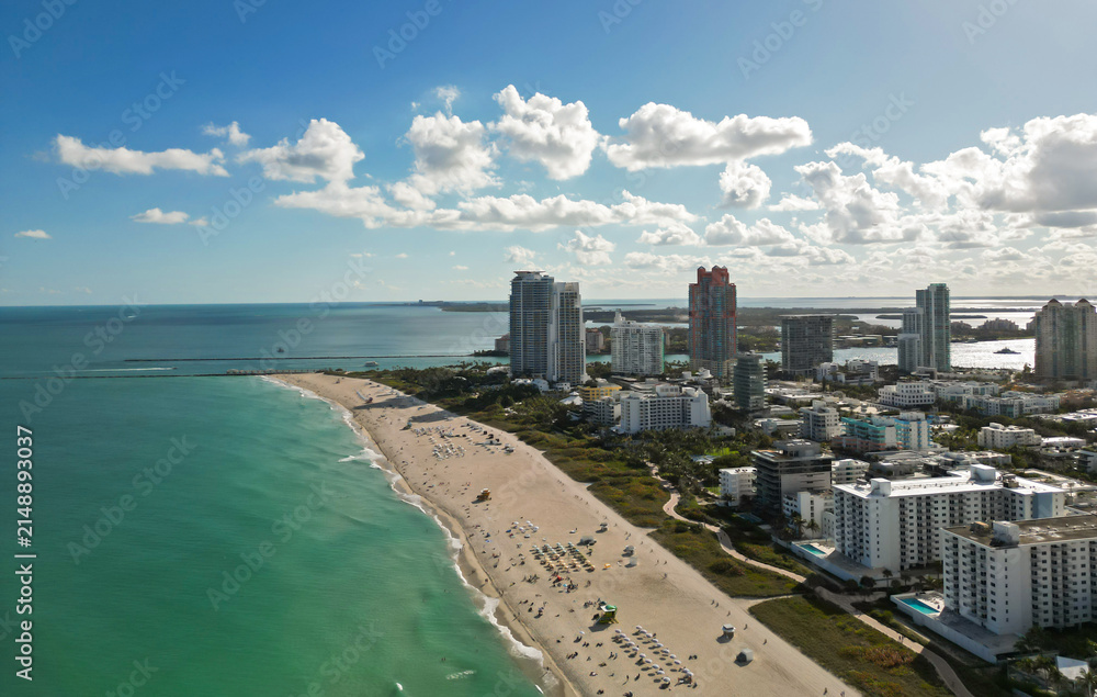 Fototapeta premium Miami city panorama with skyscrapers. Miami pier with south pointe. Miami beach waterfront. Miami shoreline.