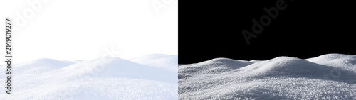 Foto Realistic Scenic Snowdrift with Smooth White Snow Texture on Black Background Winter Frost Decorative Overlay for Professional Graphic Design and Artwork