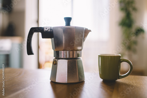 Fotografía Perfect coffee with moka pot coffee maker