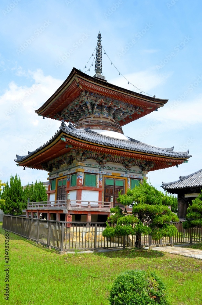 Obraz premium 酒見寺 多宝塔