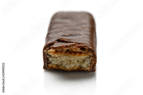 Картината върху платно Delightful chocolate treat revealing a crunchy and creamy center perfect