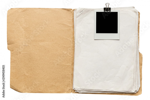 Fotografía Vintage Manila Folder with White Papers and Blank Photo Frame