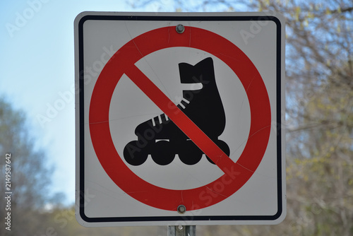 Prohibited roller blade sign