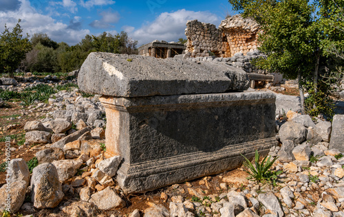 Canvastavla Ancient stone sarcophagus tomb