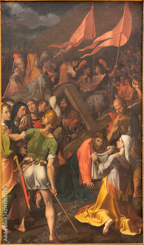 Cuadro en lienzo Crema - The detail of painting of Veronica wipes the face of Jesus in the church Santuario di Santa Maria della Croce  by Carlo Urbino (cca 1580)