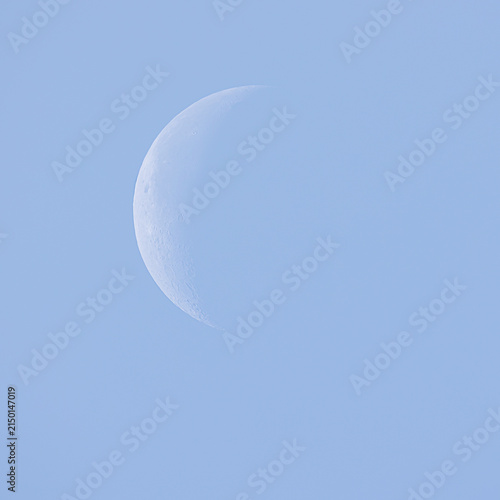 Foto Waning Gibbous Moon Over Asturias, Spain – August 8, 2026