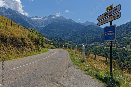 Balcons de Belledonne refer to the departmental road D280 which runs along the western slope of the Massif de Belledonne for nearly 70 km offering superb panoramic views