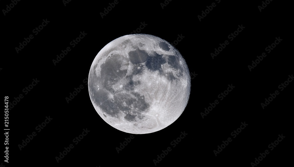 Naklejka premium Full Moon Isolated Transparent Background Glowing In Bright Silver Tones