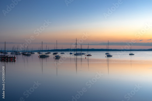 Morgendämmerung in Diessen am Ammersee, Bayern