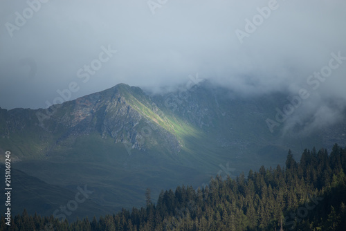 Cuadro en lienzo fog over mountains of Zell am See