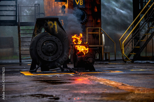Canvastavla Intense flames and black smoke erupt from a powerful explosion outside building