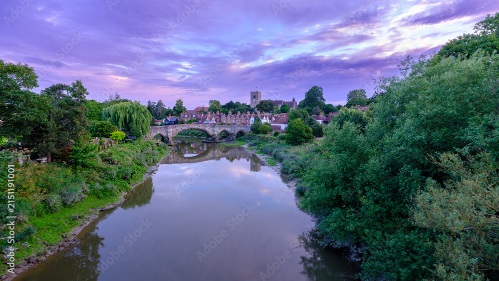Fototapeta premium Sunrise on Aylesford, Kent