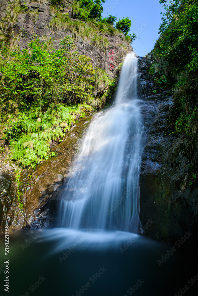Obraz premium Natural Scenery of Tianji Longmen Scenic Area, Qujiang, Quzhou, Zhejiang, China
