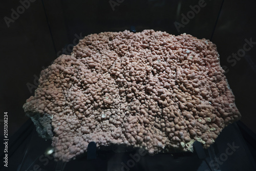 Obraz na plátně Quartz, barite, pumice, osumilite, pyroxmangite, rock, crystal