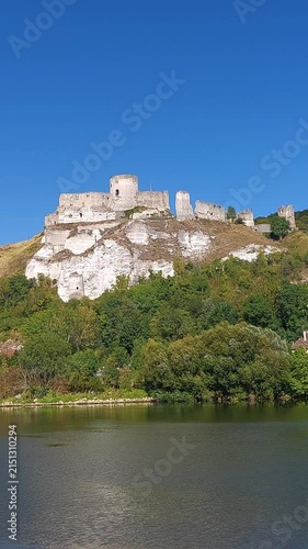 Châteaux Gaillard - Les Andélys - Vue avec la Seine au premier plan - Eure - Normandie