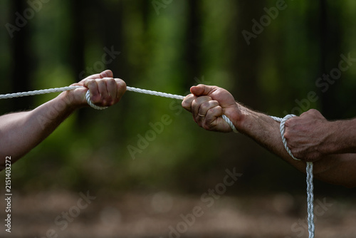 Obraz na płótnie Hands rope competition concept shows rivalry