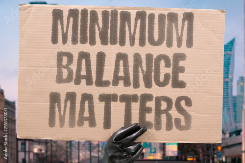 Cuadro en lienzo "Minimum balance matters" The required amount can make available cash look bigger than it is