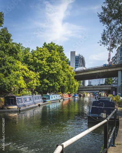 Cuadro en lienzo Canal boats moored in the Paddington Basin canal, near Little Venice in London