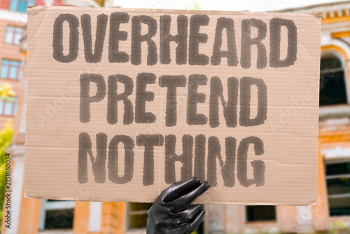 Foto "Overheard pretend nothing" The awkwardness of not reacting to a private moment