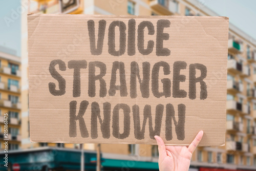 Photography "Voice stranger known" A familiar sound from an unfamiliar face is distracting