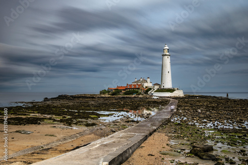 Wide shot of St Mary’s Lighthouse near Newcastle