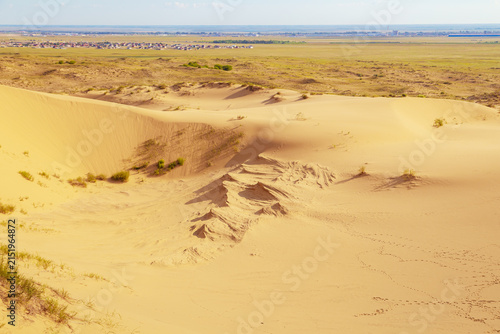 Canvastavla Sarykum Dune is the largest sand dune in Europe