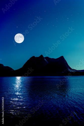 Vollmond am  am Efjord in Norwegen