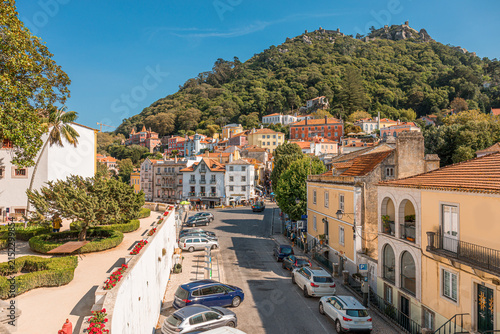 Bild auf Leinwand Colorful traditional Portuguese architecture in the historic center of Sintra UN