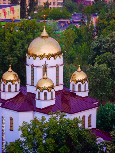 Konstfotografi Close View of Orthodox Church Golden Domes Kyiv