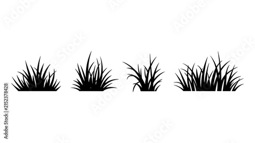Foto Isolated grass tuft and green lawn clump silhouette vector set