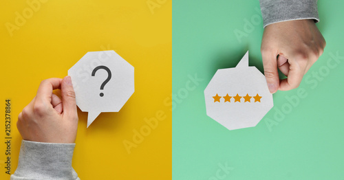 Obraz na płótnie Question and five star review speech bubbles concept