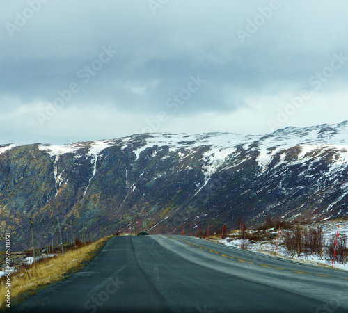 Bild auf Leinwand E134 mountain road at Haukelifjell, Norway