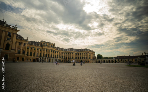Foto Schönbrunn Palace courtyard in Vienna, Austria