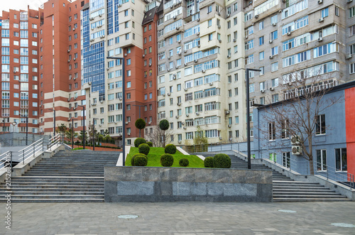Stepped entrance to Kucherevsky Boulevard