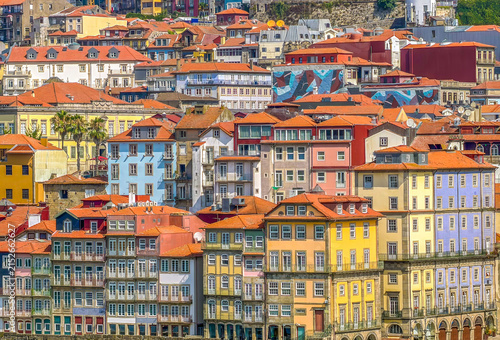 Фотография Colorful riverfront Ribeira district in Porto, Portugal