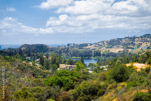 Konstfotografi Hollywood Reservoir, lake in the hills of Hollywood, Los Angeles