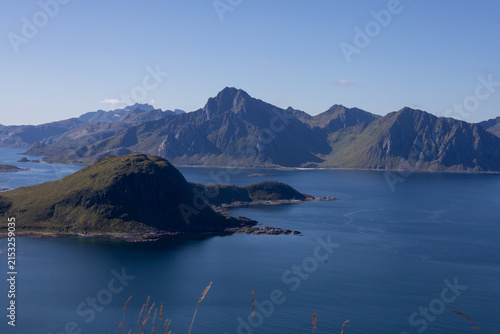 Фотография Breathtaking Panoramic View of Haukland Beach and Turquoise Sea from the Mountai