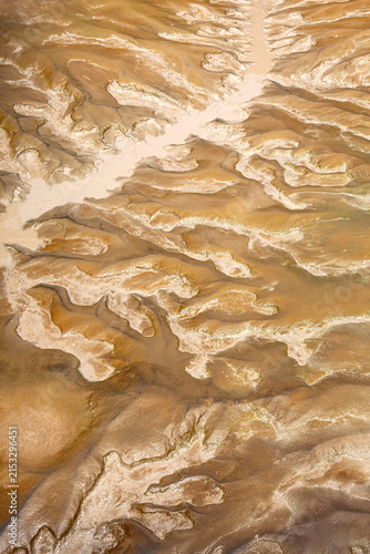 Foto Abstract surface and texture of river mud