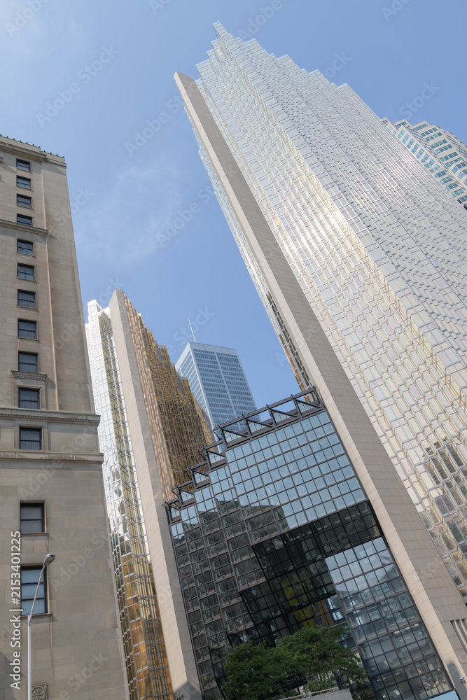 Fototapeta premium (at right) Royal Bank Plaza, 200 Bay St, Toronto; designed by Webb Zerafa Menkes Housden (now WZMH Architects), completed in 1976–79, in a Post-War Postmodern style; headquarters of the Royal Bank of 