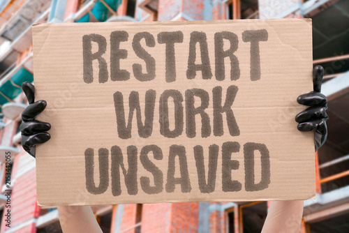 Canvastavla "Restart work unsaved" A computer demands a reboot while you have unsaved documents